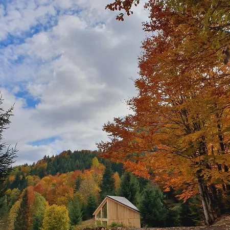 La Hambare Chalet Colibiţa