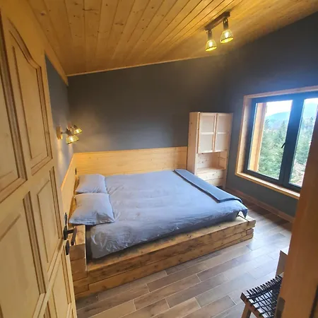 La Hambare Chalet Colibiţa